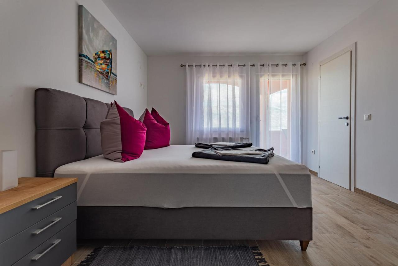 Kameni Put Apartment Razanac Bagian luar foto